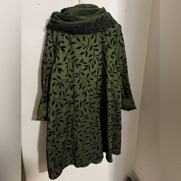 MYCRA Classic Pac Reversible Hooded Rain Coat with Matching Bag‎ Green Black S/M - Picture 7 of 9